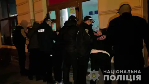 Поліція затримала групу зловмисників за підозрою у викраденні людини