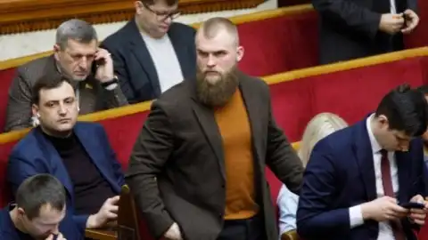 Артем Дмитрук в Верховной Раде. Фото: dsnews
