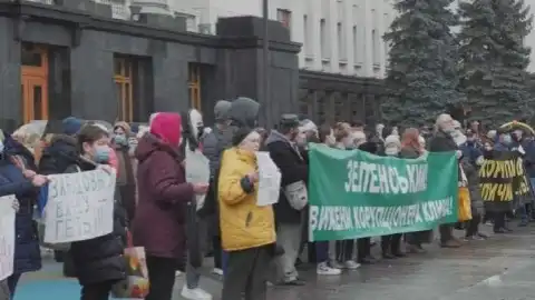 Митинг против Кличко возле Офиса Президента. Фото: comments.ua