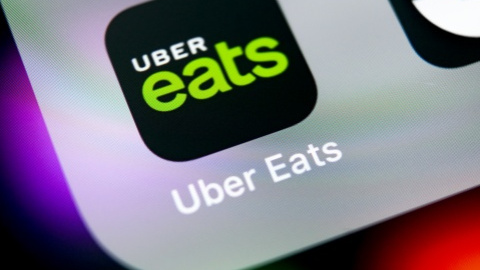 Uber Eats. Фото: depositphotos