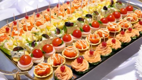 ТОП-5 самых вкусных новогодних закусок для большой компании. Пошаговые рецепты