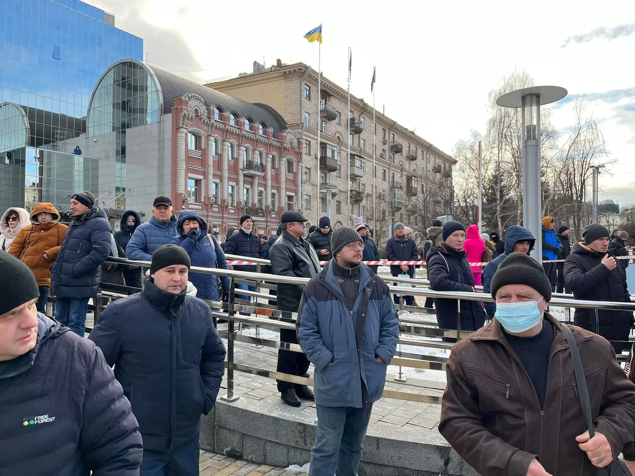 Митинг сторонников Порошенко под Печерским райсудом. Фото: Українські Новини Митинг сторонников Порошенко под Печерским райсудом. Фото: Українські Новини