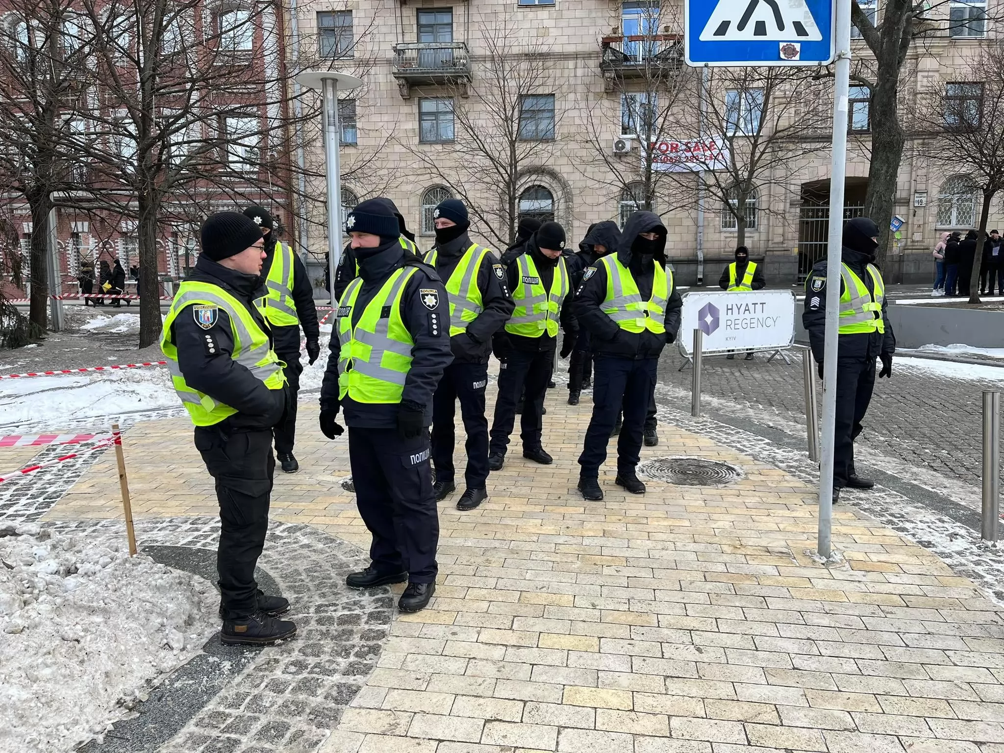 Полиция на митинге сторонников Петра Порошенко. Фото: Українські Новини Полиция на митинге сторонников Петра Порошенко. Фото: Українські Новини