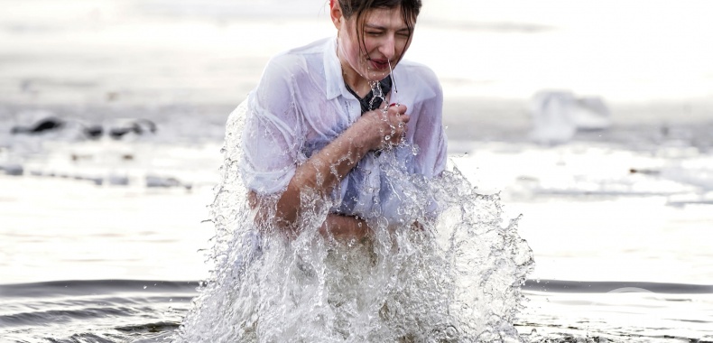 В купании на Крещение главное - духовное очищение. Фото: Новини Live Александр Гончаров