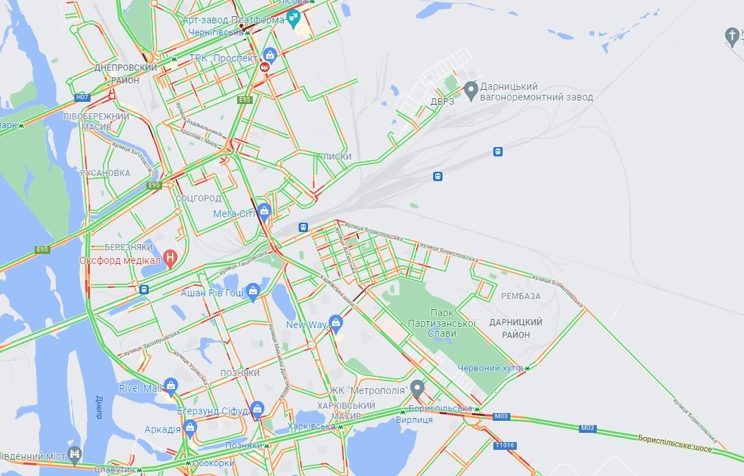 Пробки на Левом берегу Киева не такие сильные, как на другом берегу. Фото: Google Maps