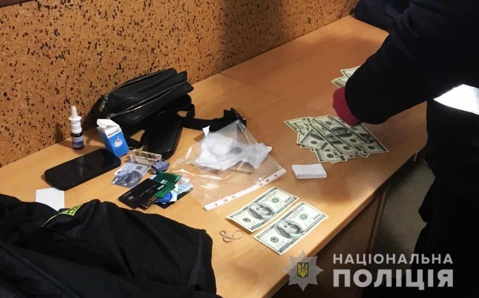 Полиция задержала мужчину, представлявшегося двоюродным братом министра. Фото: Национальная полиция