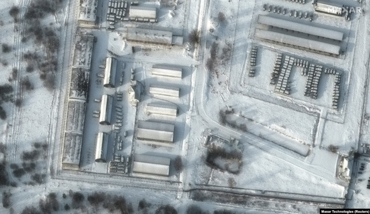 БТРы и грузовики в Климове