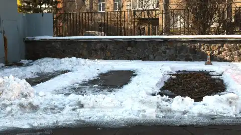 Стоянка Верховного Суда. Фото: facebook/supremecourtofukraine