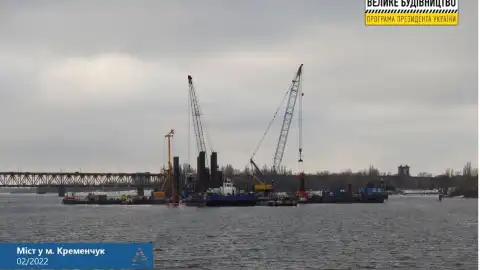 "Велике будівництво" Зеленського працевлаштує близько 1000 осіб на зведенні Кременчуцького мосту