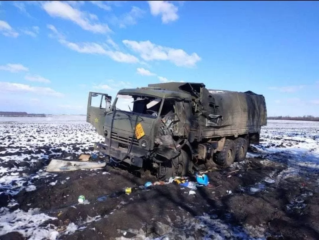 Грузовик российских войск. Фото: facebook.com/UkrainianLandForces Грузовик российских войск. Фото: facebook.com/UkrainianLandForces