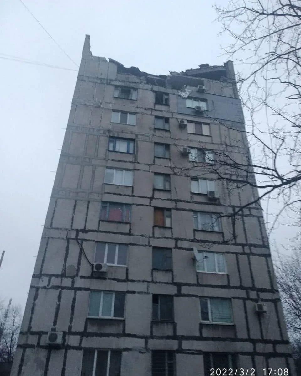 Последствия обстрела Мариуполя. Фото: пресс-служба МВД