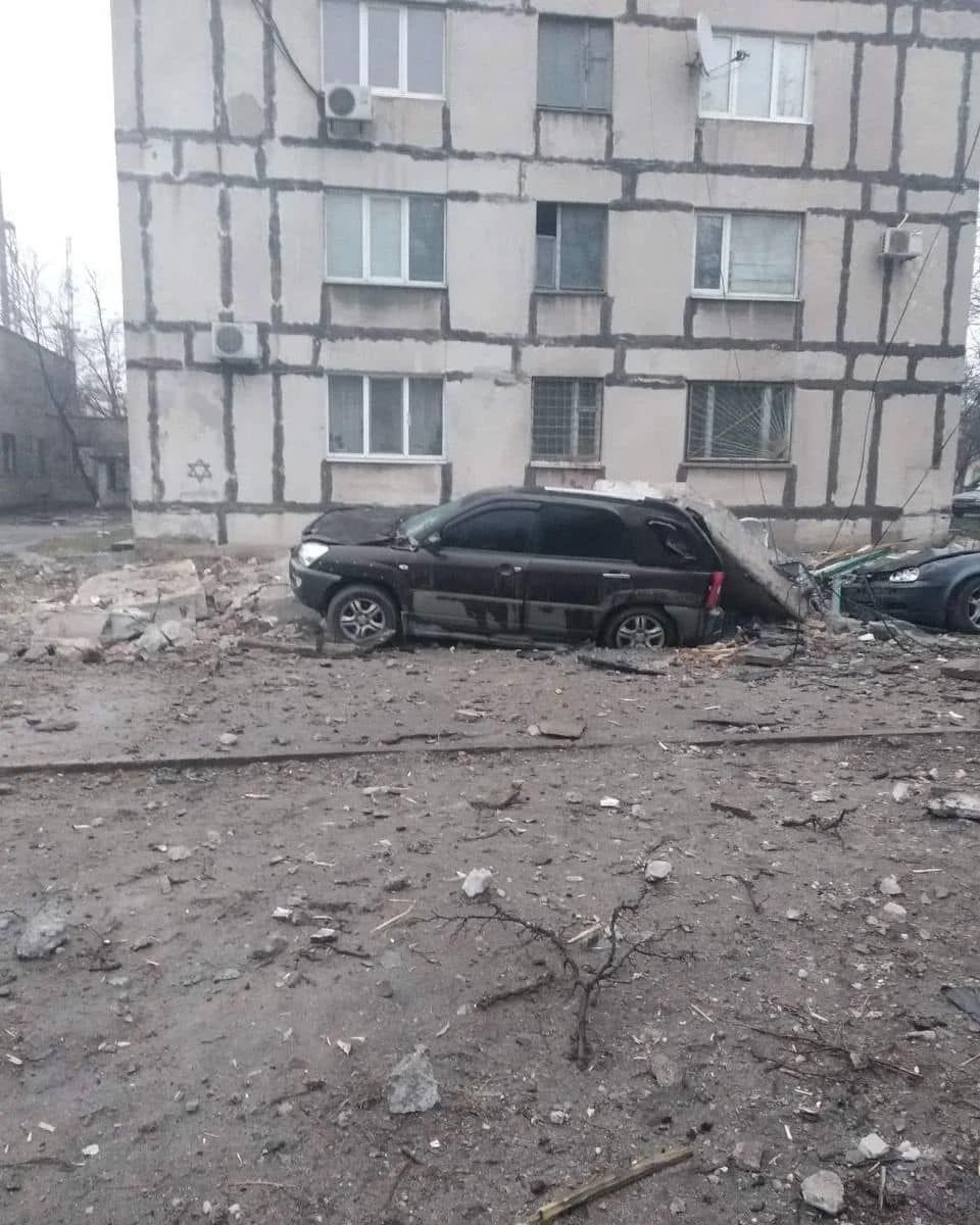 Последствия обстрела Мариуполя. Фото: пресс-служба МВД