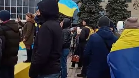 В Мелитополе большая проблема с продовольствием, но люди массово митингуют против оккупантов, – мэр