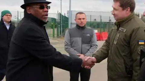 Голова комітету Палати представників США із закордонних справ і керівник Львівщини поговорили про "закрите небо"
