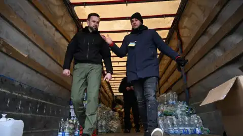 Австрія доставила до Закарпаття дві фури гуманітарної допомоги