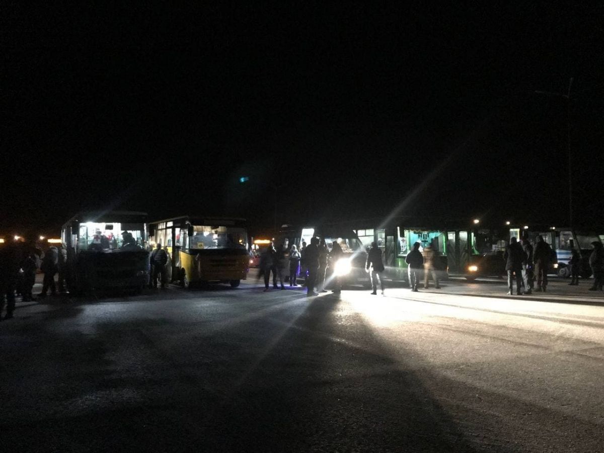Эвакуационная колонна прибыла в Запорожье. Фото: ГосЧС Украины