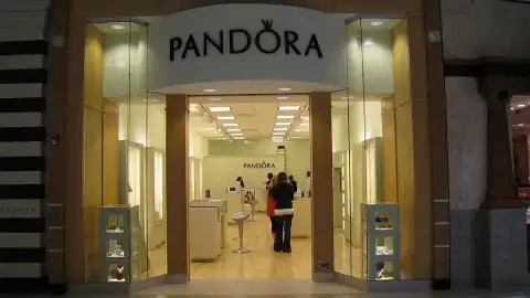 uk.wikipedia.org/wiki/Pandora