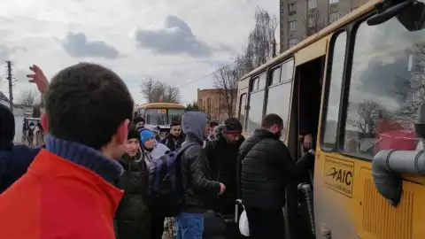 12 березня відкриються коридори для евакуації до Києва, Житомира, Полтави та Запоріжжя – заступник голови ОП