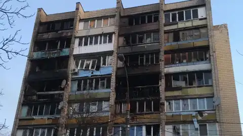 Поврежденный дом в Святошинском районе Киева. Фото: МВД