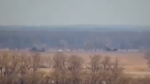 Під Києвом українські військові знищили колону техніки загарбників. Опубліковано відео