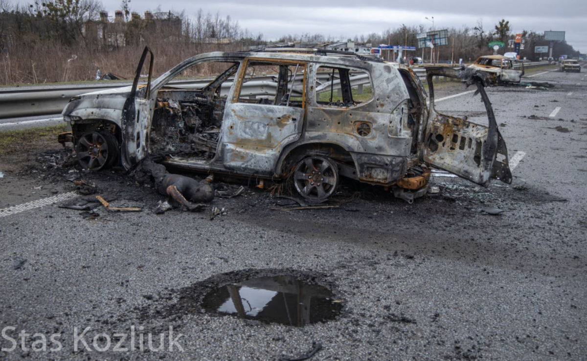 Тело убитого оккупантами человека в Киевской области