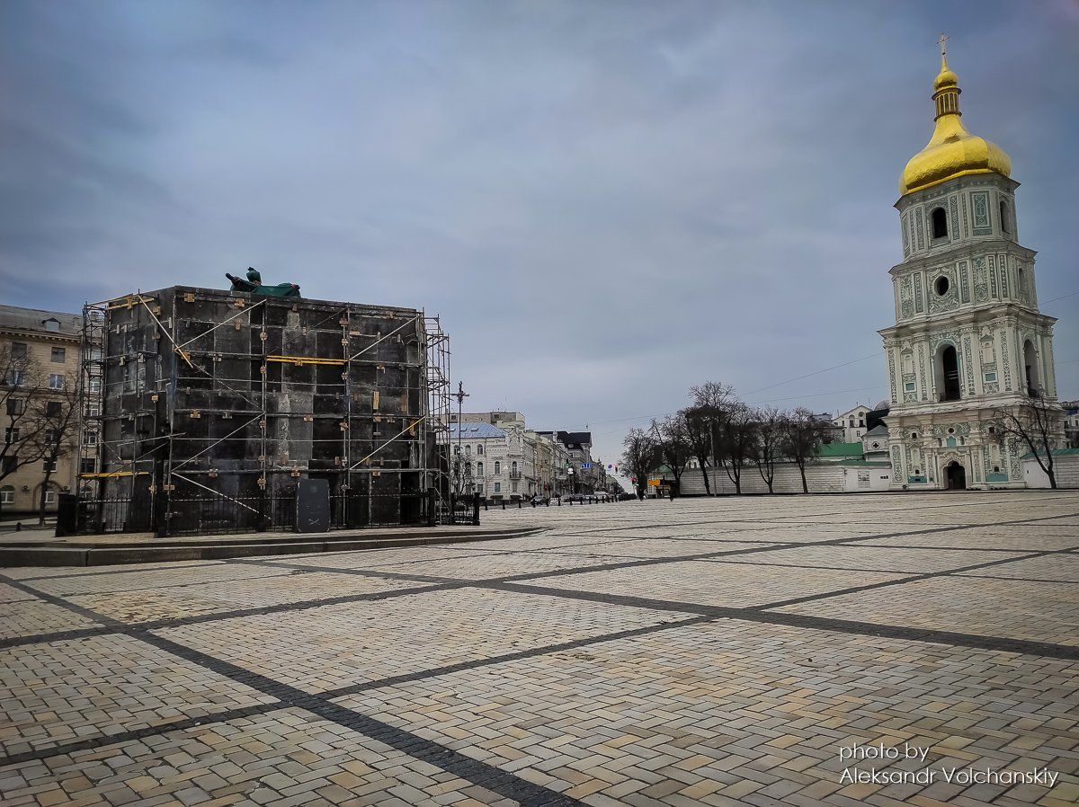 Для Богдана Хмельницкого построили целую крепость. Фото: Александр Волчанский