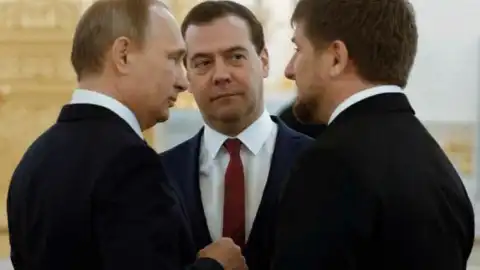 Рамзан Кадыров, Владимир Путин, Дмитрий Медведев. Фото: facebook/ТАСС