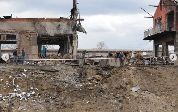 Последствия обстрела во Львове. Фото: Инстаграм Максим Козицкий