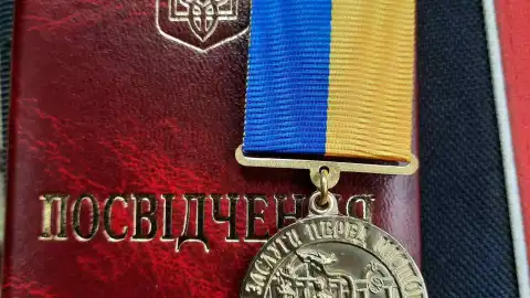 Необходимая сумма собрана! Всем спасибо! Сотрудник Українських Новин старший сержант ЗСУ Петраковский нуждается в снайперской винтовке Savage