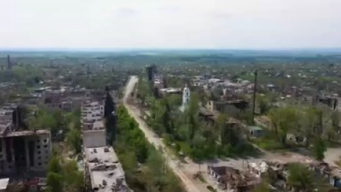 Оккупанты полностью разрушили Попасную. Опубликовано видео с дрона