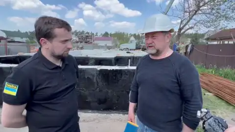 Для рідних загиблого під Ізюмом українського воїна зводять новий будинок