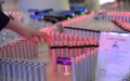 A participant views a quantum computing prototype model during the 2021 Quantum Industry Conference in Hefei, east China's Anhui Province. Photo by Xinhua/Han Xu.