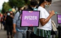 People wait in line to receive the Pfizer/BioNTech COVID-19 vaccine at a mobile vaccine clinic in the Brooklyn borough of New York, the United States. Photo by Michael Nagle/Xinhua.