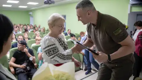 Виталий Кличко рассказал, как городская власть поддерживает медучреждения в военное время