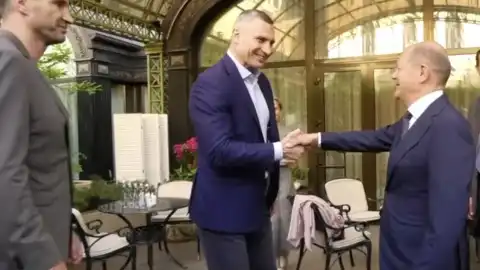 Кличко встретился с канцлером Шольцем: "Украина нуждается в более мощной и эффективной помощи"