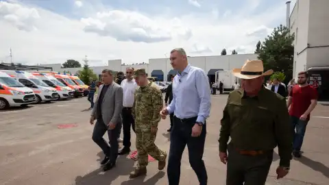 Киев передал пограничникам 1,7 тысяч бронежилетов, - Кличко