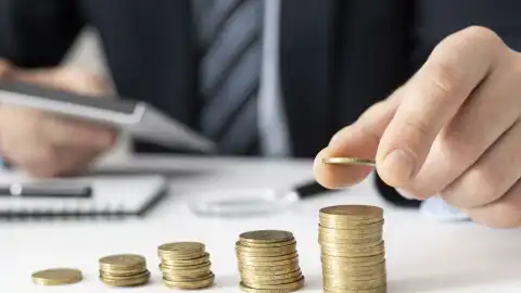 Рост долгов. Иллюстрация из открытых источников