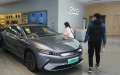 China's car purchase tax cut benefits. Photo by Xinhua.