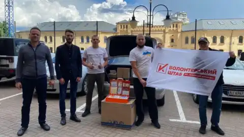 Военным передали машины и медикаменты, - Палатный рассказал о работе "Украинской команды"