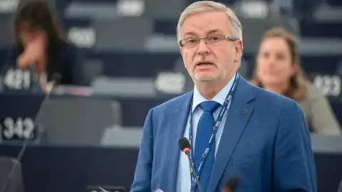 Немецкий евродепутат призывает передать Украине конфискованные активы РФ