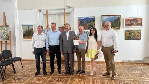 В Ужгороде стартует выставка-продажа картин "Искусство победы" в поддержку ВСУ и для финансирования местного Музея науки