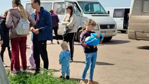 Выезд гражданского населения из Херсонской области. Фото из открытых источников