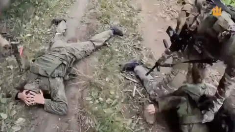 Російських військових, які воювали в Сирії, взяли в полон. Скріншот відео