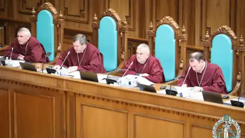 Заседание КС. Фото из сайта суда