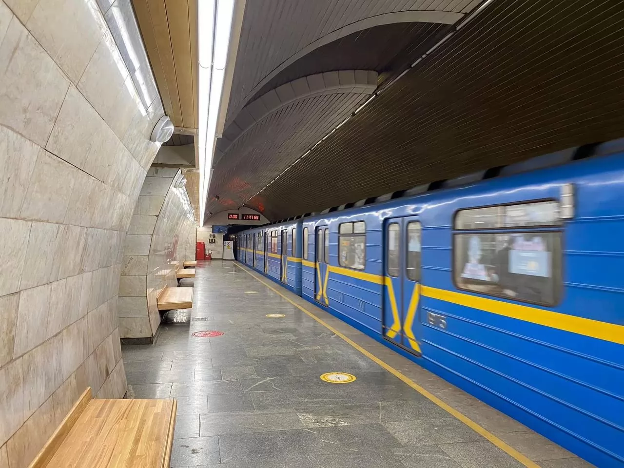 В Киеве ограничили движение метро. Станции 