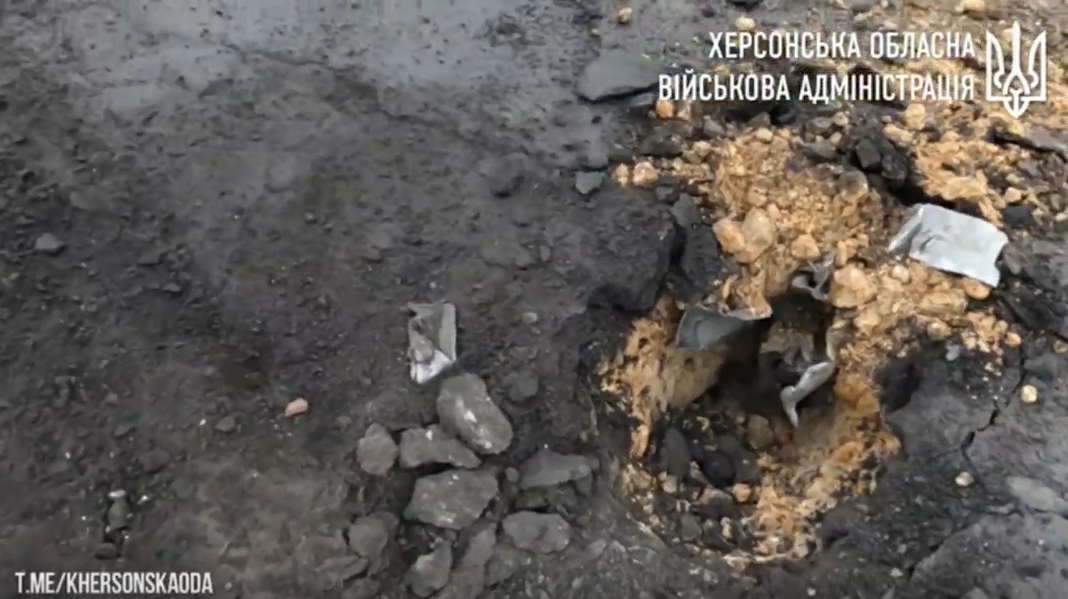 Наслідки російського обстрілу Херсона. Фото: telegram/Херсонська ОВА