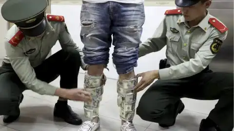 Chinese customs. Photo by Xinhua.