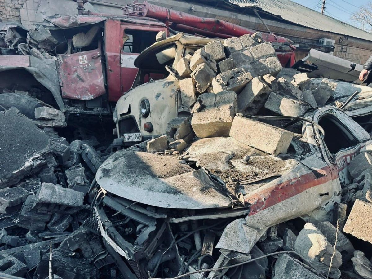 Окупанти обстріляли пожежну частину. Фото: 