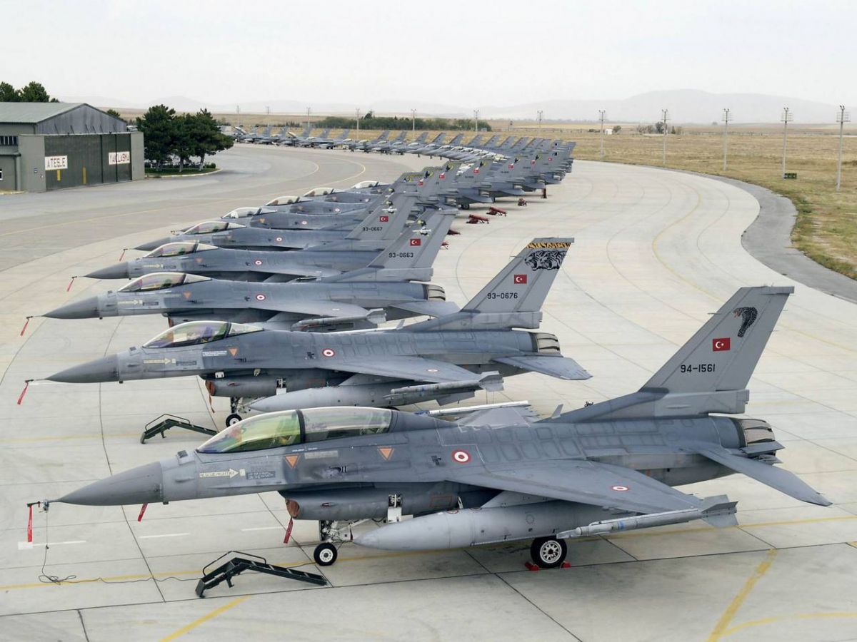Турецькі винищувачі F-16. Ілюстративне фото з відкритих джерел