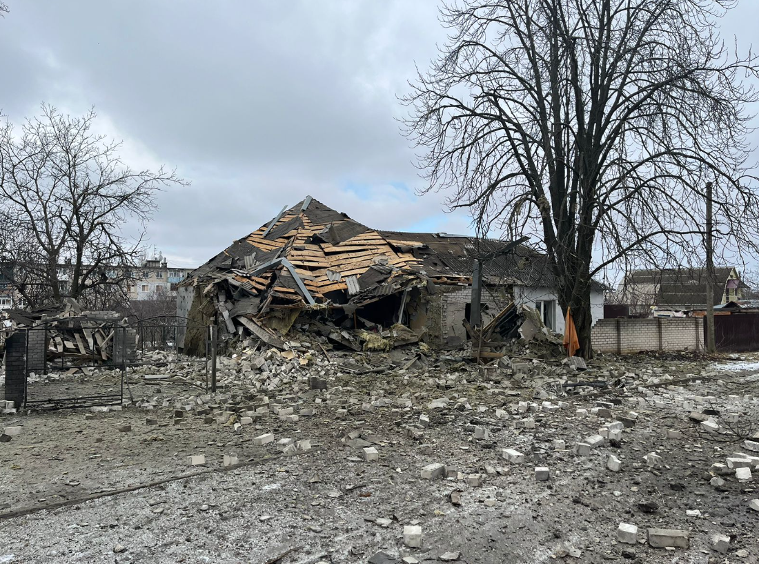 Наслідки російських обстрілів на Харківщині. Фото: ГУНП Харківської області